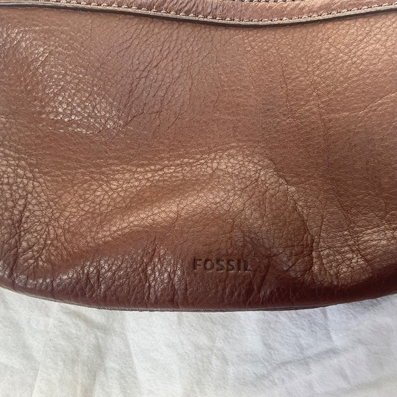 Small Brown Leather Fossil Crossbody - Picture 11 of 11